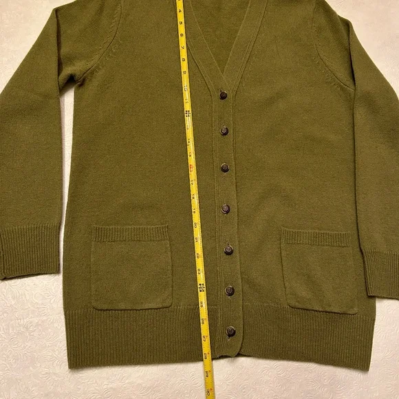 NWOT Lambswool Cardigan Women's - Picture 7 of 9